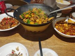 -聚鑫朋酸菜肥肠(文艺路口店)