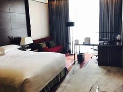 -广州天河希尔顿酒店