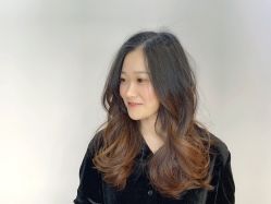 -PE SALON
