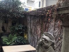 -古董花园(思南路42弄小区店)