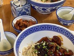 -沪西老弄堂面馆(定西路店)