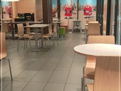大堂-麦当劳(卫星广场店)
