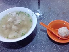 小馄饨-大龙汤包