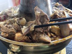 -撒拉人家.酸菜牦牛肉火锅