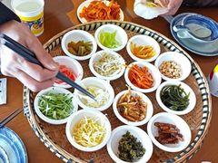 -包整·丝娃娃(一览甲秀楼风景店)