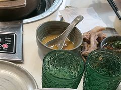 -喃喃椰·糟粕醋·椰子鸡火锅(七堡花园店)