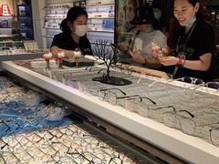 -宏宇眼镜蔡司依视路折扣店(兆佳眼镜城店)