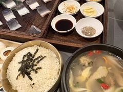 -围炉肉舍•炭烤活鳗•丹东海鲜烤肉(步行街店)