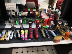 -老男孩男士理容馆·理发·烫染·修面