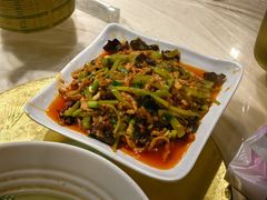 鱼香肉丝-柏合黄记豆腐皮饭店