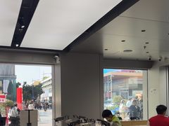 -DJI大疆(深圳华强北曼哈授权体验店)