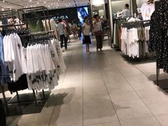 -ZARA(凯德乐峰广场店)