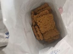 蟹黄锅巴-上海哈尔滨食品厂(淮海中路店)
