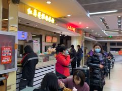 等位区-红鼻子桂林米粉(金唐新光界店)