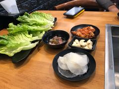 生菜-肉甲韩国木炭烤肉(新壹街1店)