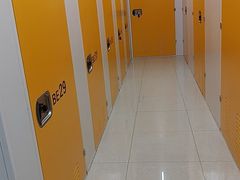 -安东易迷你自助仓储寄存仓库(杨浦店)