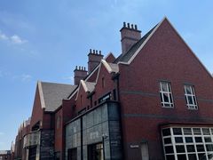 -钟书阁(松江泰晤士小镇店)