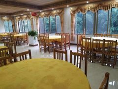 -银峰农庄·特色烧鸡·鲜无花果浸鸡