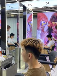 -藤野造型烫发染发