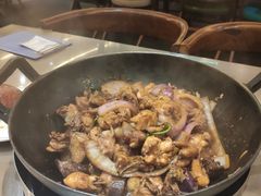 -胡须佬鸡煲四季火锅店(石厦西村直营店)