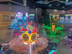 -多奇妙乐园·淘气堡·电玩·抓娃娃(海口吾悦店)