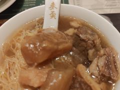 -麦奀云吞面世家(中环店)