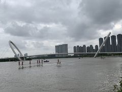 -南京眼步行桥