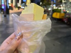 榴莲味-詹爷爷乌节路街头冰淇淋