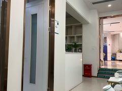 -登特口腔医院(鼓楼东街口店)