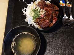 -難波肉劇場