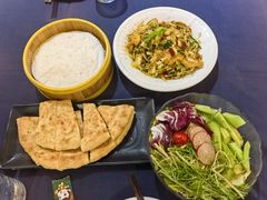 -伊带伊路新疆美食府(呼家楼店)