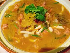 酸菜牛腩煲-绿茶餐厅(南方商城店)