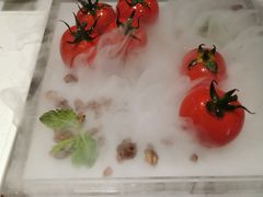 番茄脆菇沙拉-小大董·烤鸭(观景餐厅·南京西路店)