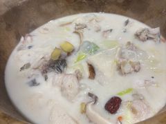 -滇香肴·云南菜蒸汽石锅鱼(云南北路店)