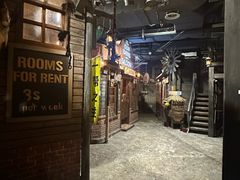 -暴风岛沉浸式体验馆(百联世纪店)