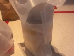 -麦当劳(汉口火车站候车室店)
