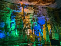 -泰安地下龙宫景区