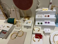 -LADY FAFA(巨鹿路陕西南路路口店)