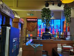 大堂-蒙古人烤羊大师(工农大路创始店)