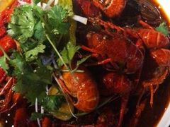 -虾弄弄海派小龙虾·牛羊蝎子火锅