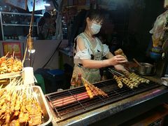 -洪河半边街夜市