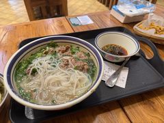 -云阿蛮云南生烫牛肉米线(奉贤路店)