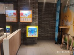 -麦当劳(江滨北路得来速餐厅)