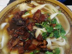 红烧牛肉面-一城一面兰州纯汤牛肉面