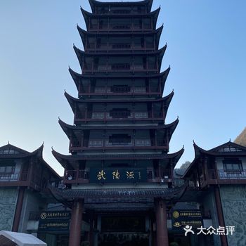 交通： 有蛮多公交到那边的，我们住在附近的名宿