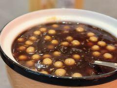 红豆酒酿元宵-八张桌子(老店)