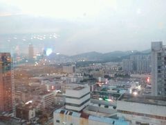 -华强广场酒店-椰香高空自助餐厅