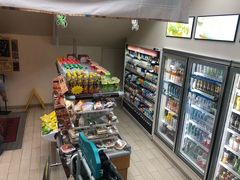 -全家便利店(世贸丽晶城店)