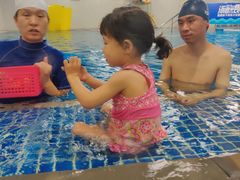 -蓝旗亲子游泳(范湖万达广场店)