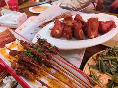 -范二妹独特烧烤夜宵城(宜宾总店)
